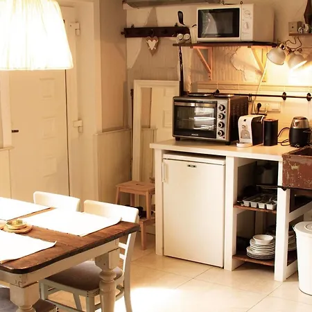 Patakpart Vendeghaz Daire *