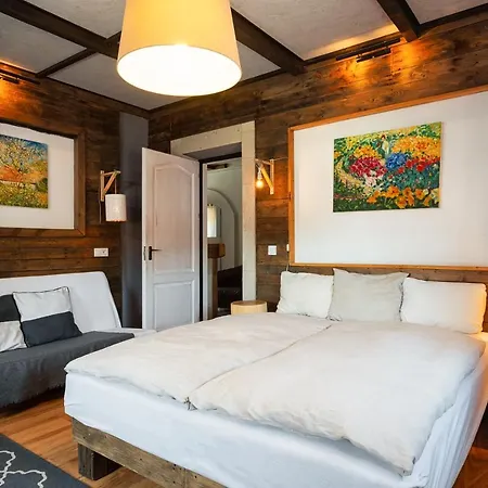 Patakpart Vendeghaz Daire