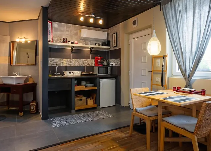 Patakpart Vendeghaz * Egerszalók